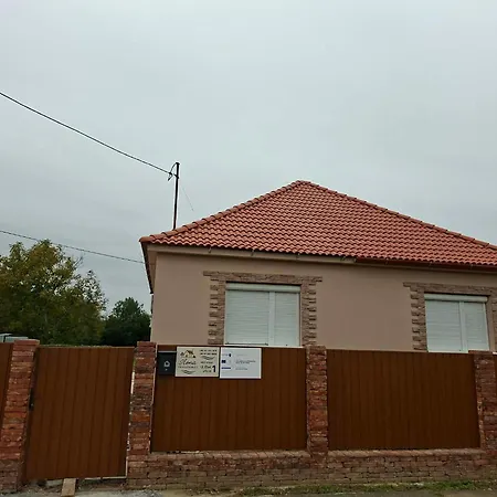 아파트 Ilona Vendeghaz - Kisar