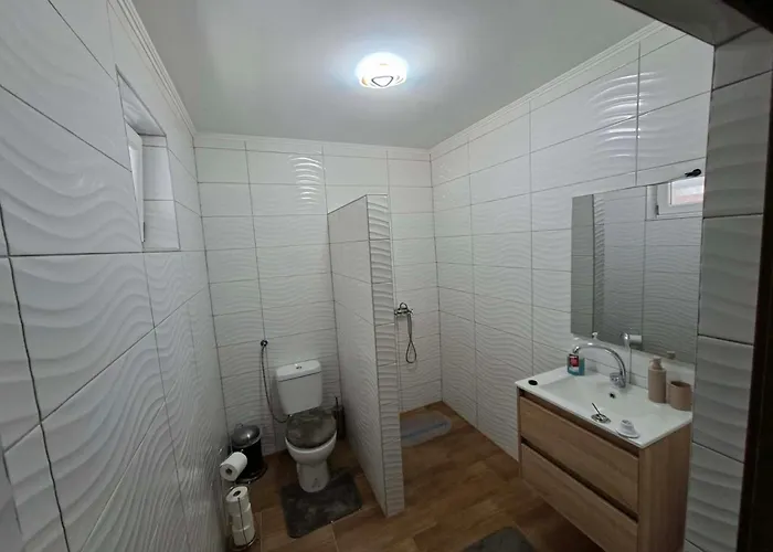 Ilona Vendeghaz - 아파트